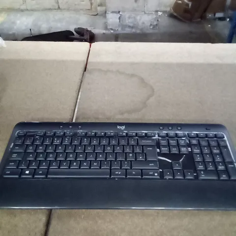 BOXED LOGITECH MK540 WIRELESS KEYBOARD 