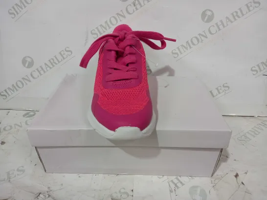 BOXED PAIR OF M&S TRAINERS IN MAGENTA/PINK EU SIZE 32