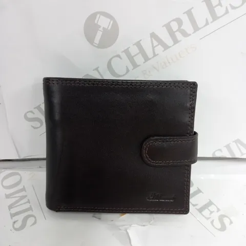 BOXED ASHWOOD LEATHER WALLET IN BLACK