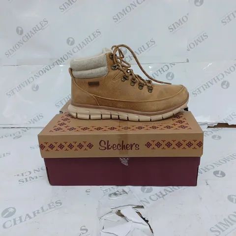 BOXED SKECHERS CHESTNUT SYNERGY WARM TECH BOOT- SIZE 6 