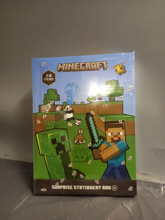 MINECRAFT - SURPRISE STATIONERY BOX 