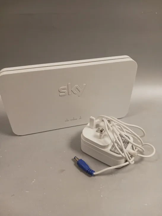 SKY Q WIRELESS BOOSTER 2020 EDITION
