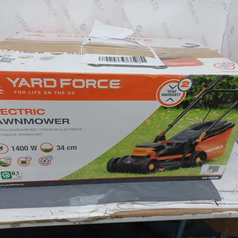 BOXED YARD FORCE ELECTRIC LAWNMOWER 