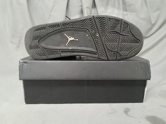 BOXED PAIR OF NIKE AIR JORDAN 4 RETRO SHOES IN BLACK UK SIZE 11