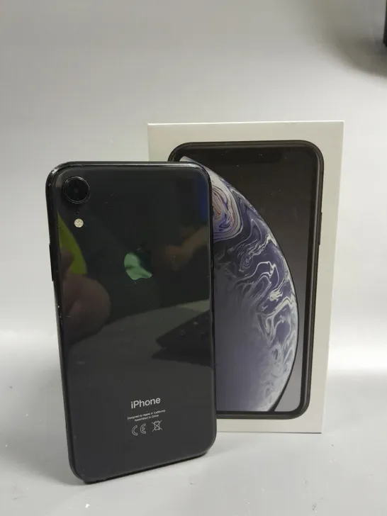 BOXED APPLE IPHONE XR SMARTPHONE 