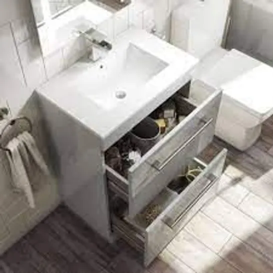 BOXED DESIGNER ASHFORD GRADE A1 BAXENDEN 810MM WHITE BASIN