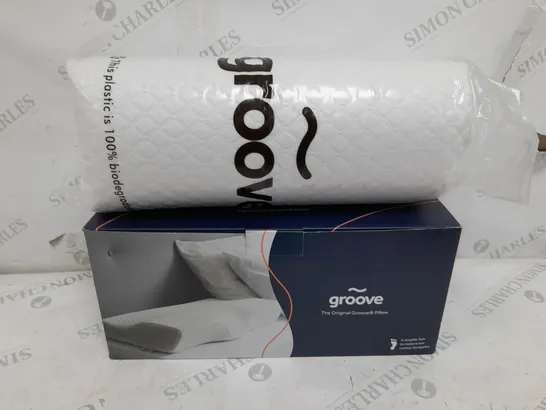 BOXED GROOVE THE ORIGINAL GROOVE PILLOW IN WHITE