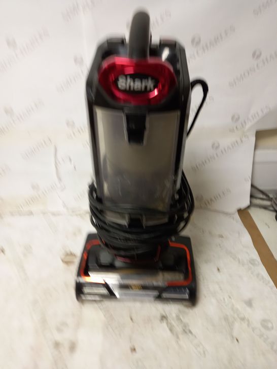 SHARK UPRIGHT VACUUM CLEANER 