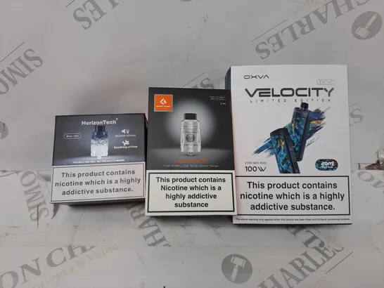 APPROXIMATELY 20 VAPES & E-CIGARETTES TO INCLUDE - HORIZON TECH - GEEK VAPE 2 - OXVA VELOCITY LIMITED EDITION ECT