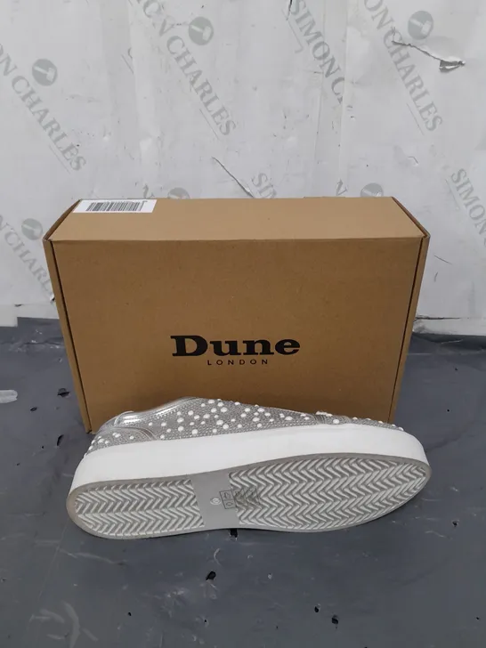 BOXED PAIR OF DUNE LONDON SILVER DIAMANTES EMBELLISHED CUPSOLES SIZE 7