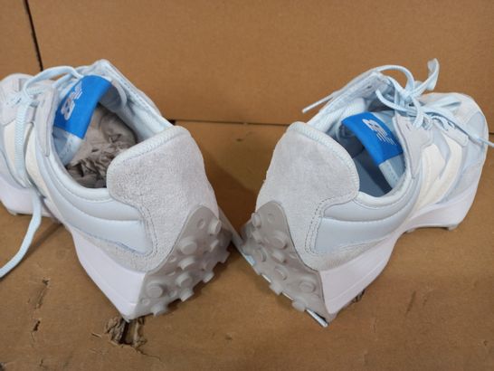 BOXED PAIR OF DESIGNER SHOES IN LIGHT BLUE UK SIZE 4.5