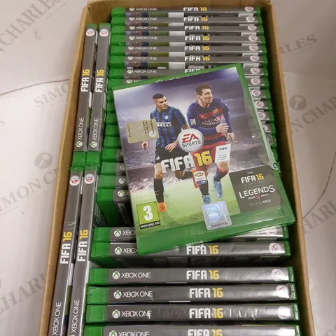 LOT OIF 30 FIFA 16 XBOX GAMES