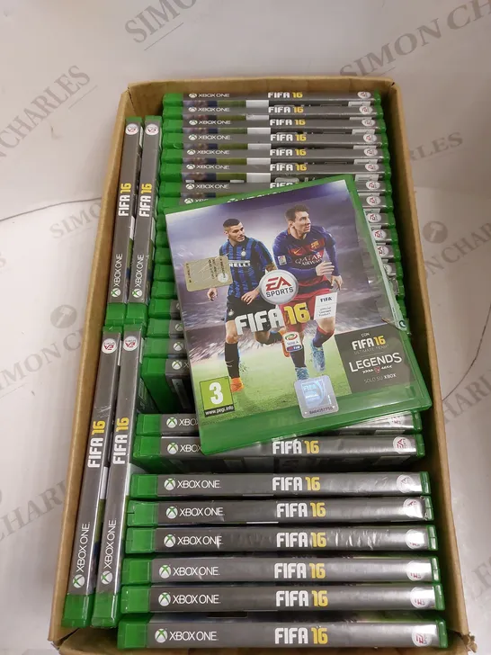 LOT OIF 30 FIFA 16 XBOX GAMES