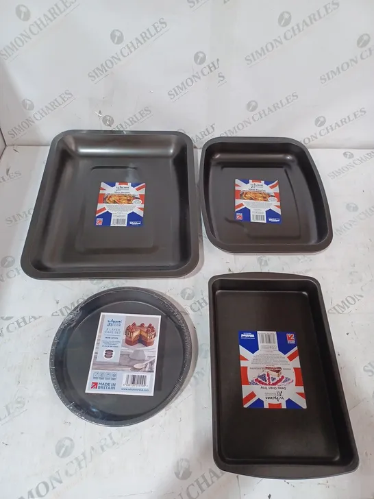 WHAM 4 PIECE SET TO INCLUDE 32CM-39CM ROASTER, DEEP OVEN TRAY, 3 LAYER CAKE SET 