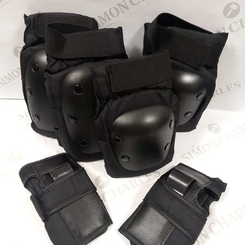 BLACK KNEE, ELBOW AND WRIST PAD SETS L