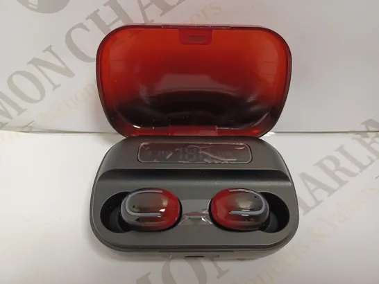 TRUE WIRELESS EARBUDS WITH CASE - BLACK/RED