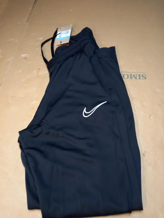 MENS NIKE SLIM FITTED JOGGING BOTTOMS SIZE M