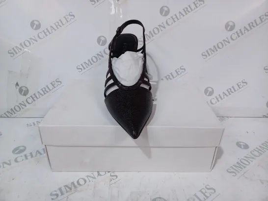 BOXED PAIR OF REISS DAPHNE SLINGBACK HEELS IN POMEGRANATE SIZE 6