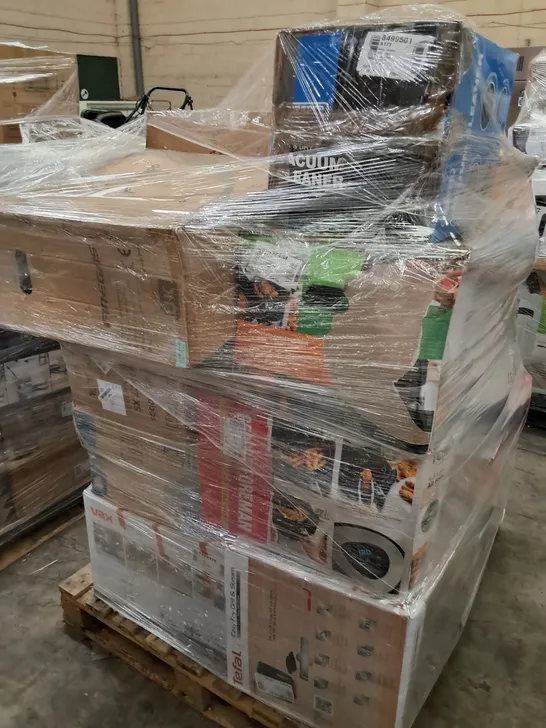 PALLET OF APPROXIMATELY 26 UNPROCESSED RAW RETURN HOUSEHOLD AND ELECTRICAL GOODS TO INCLUDE;