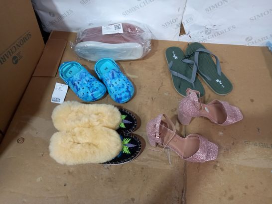 BOX OF A LARGE QUANTITY OF ASSORTED DESIGNER FOOTWEAR ITEMS TO INCLUDE H&M, NEW LOOK, SERRA ETC