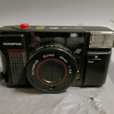 OLYMPUS ZUIKO 38MM 1:2.8 CAMERA