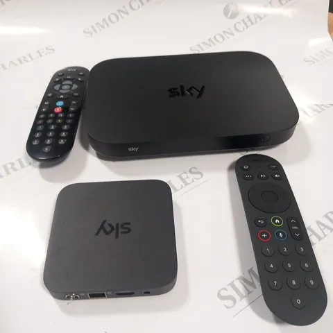 APPROXIMATELY 7 ASSORTED SKY PRODUCTS TO INCLUDE; Q MINI, REMOTES AND POWER ADAPTERS