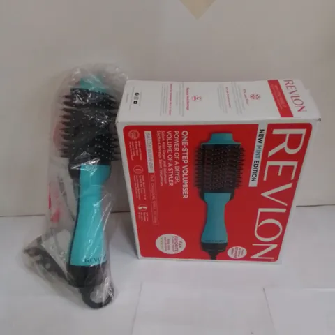 BOXED REVLON ONE-STEP DRYER & STYLER 