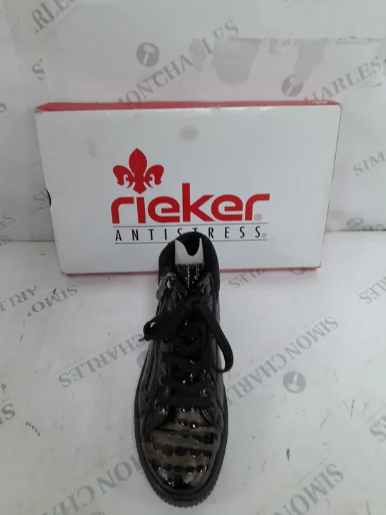 PAIR OF RIEKER TRAINER BOOTS SIDE ZIP BLACK/MULTI SIZE 4