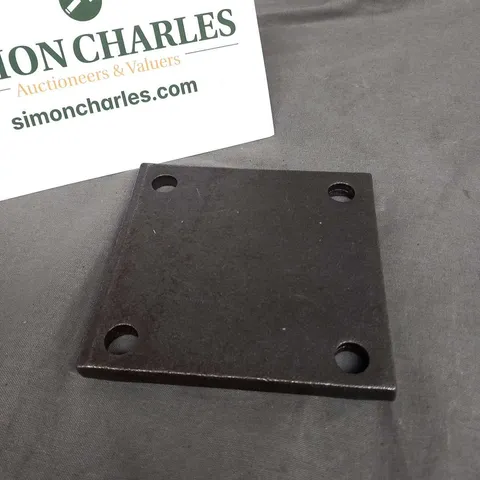 APPROXIMATELY 20 SQUARE PLATE 100 X 100 X8MM WITH 11MM HOLES AT 75MM