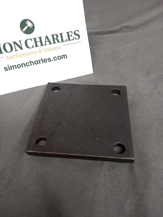 APPROXIMATELY 20 SQUARE PLATE 100 X 100 X8MM WITH 11MM HOLES AT 75MM