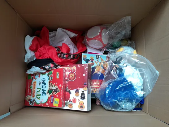 QUANTITY OF ASSORTED TOYS TO INCLUDE LOOM BANDS, MAGNETIC LETTERS AND LEGO