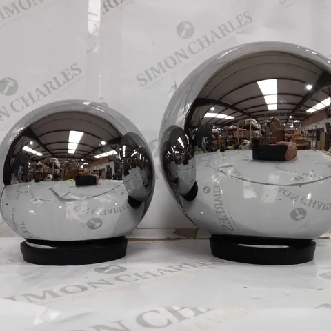 BOXED KELLY HOPPEN SET OF 2 INDOOR OUTDOOR PRELIT GLASS DECOR - REFLECTIVE ORBS