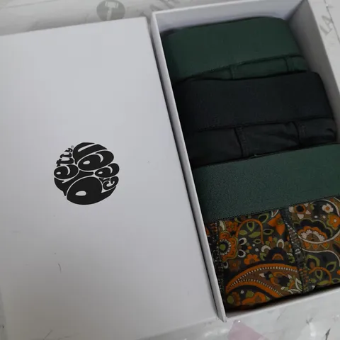 PRETTY GREEN 3 PACK OF BOXERS - SIZE LARGE