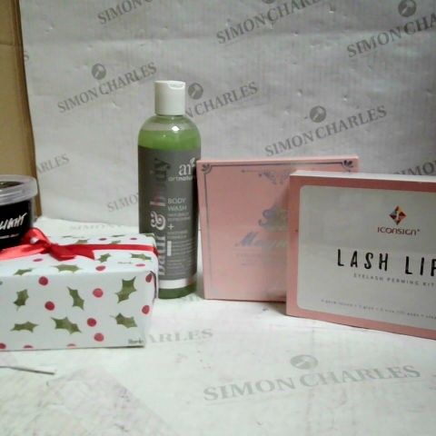 LOT OF APPROXIMATELY 20 HEALTH & BEAUTY ITEMS, TO INCLUDE LUSH SHOWER JELLY, CHRISTMAS BATH BOMBS, LASH PERMING KIT, ETC