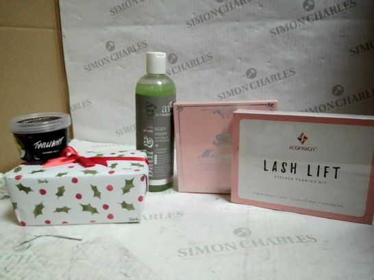 LOT OF APPROXIMATELY 20 HEALTH & BEAUTY ITEMS, TO INCLUDE LUSH SHOWER JELLY, CHRISTMAS BATH BOMBS, LASH PERMING KIT, ETC