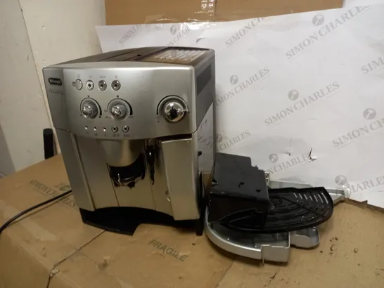 DELONGHI MAGNIFICA COFFEE MACHINE 