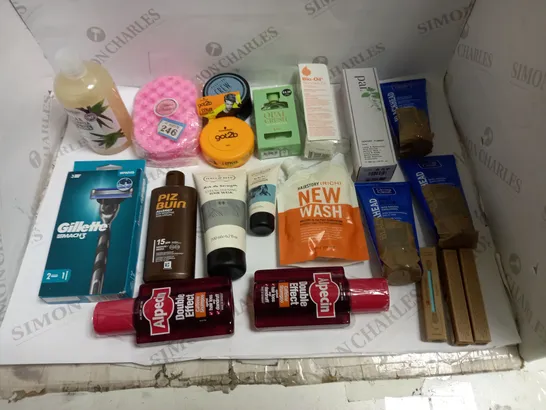 LOT OF APPROX 20 ASSORTED HEALTH AND BEAUTY ITEMS TO INCLUDE SHAMPOO, FACE SCRUB, HAIR GEL ETC