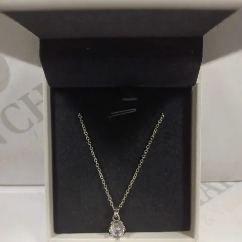 DESIGNER NECKLACE WITH SILVER CHAIN WITH CASE 