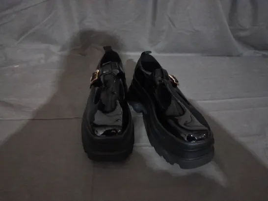 PAIR OF KOI CHUNKY MARY JANES IN BLACK SIZE 9 