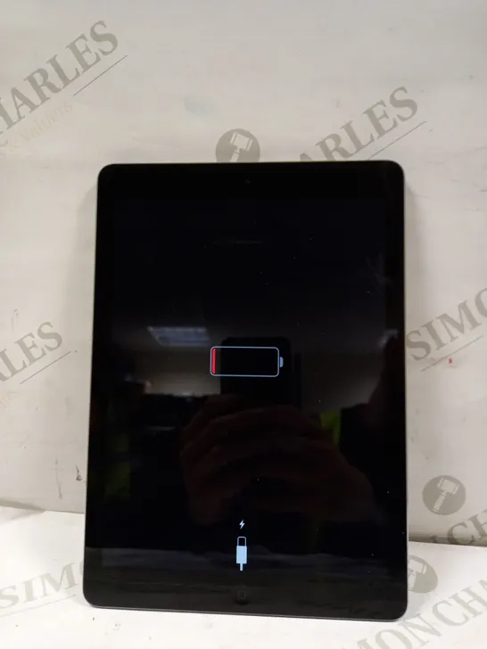 APPLE A1474 IPAD AIR 