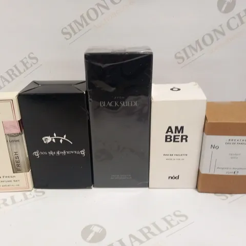 APPROXIMATELY 8 ASSORTED BOXED FRAGRANCES TO INCLUDE; AVON, NOD, FRAGRANCE FOR YOU AND I LOVE