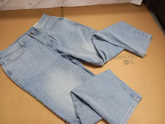 DENIM CO RELAXED STRAIGHT JEANS - W30/L30