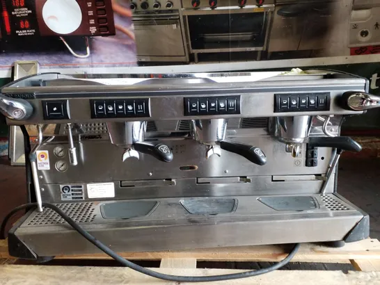 RANCILIO RAN7-3 COMMERCIAL 3 GROUP BARRISTA COFFEE MACHINE 