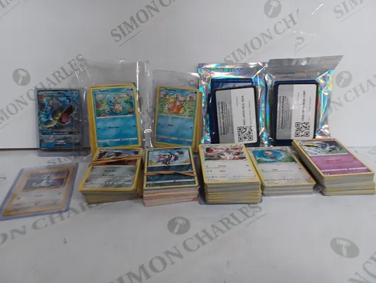 LOT OF ASSORTED COLLECTABLE TRADING POKÉMON CARDS