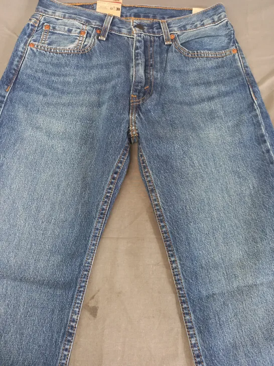 LEVI'S 555 '96 RELAXED STRAIGHT JEANS IN BLUE SIZE 29/32