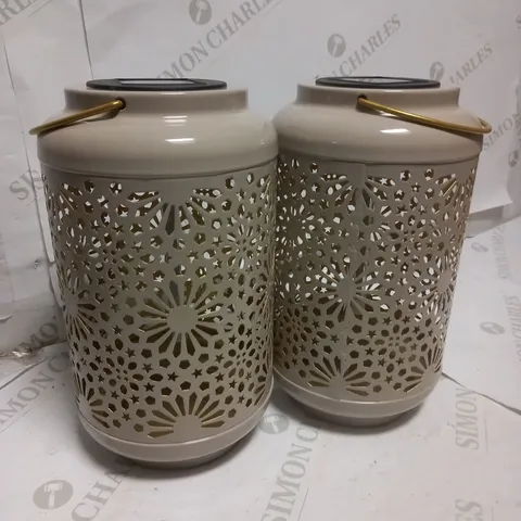 GARDEN REFLECTIONS SET OF 2 PATTERNED SOLAR LANTERNS, FLOWER