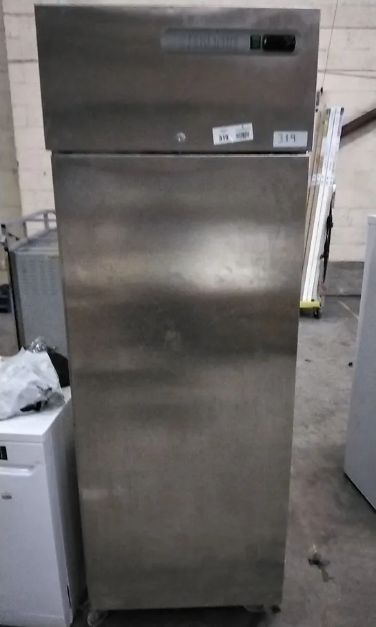 STERLING PRO COMMERCIAL TALL ONE DOOR REFRIGERATOR 