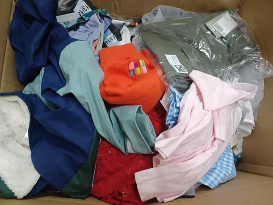 BOX OF APPROXIMATELY 35 ASSORTED KIDS CLOTHING ITEMS TO INCUDE - T-SHIRT , JUMPER , SHORTS ETC