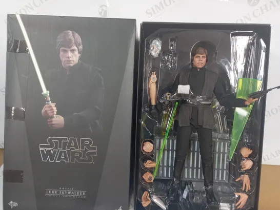 HOT TOYS STAR WARS MMS429 LUKE SKYWALKER 1/6TH SCALE COLLECTIBLE FIGURE