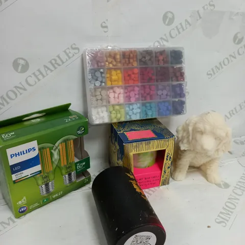 BOX OF APPROXIMATELY 10 ASSORTED ITEMS TO INCLUDE - DOG CANDLE, LIGHT BULB, CANDLE ETC